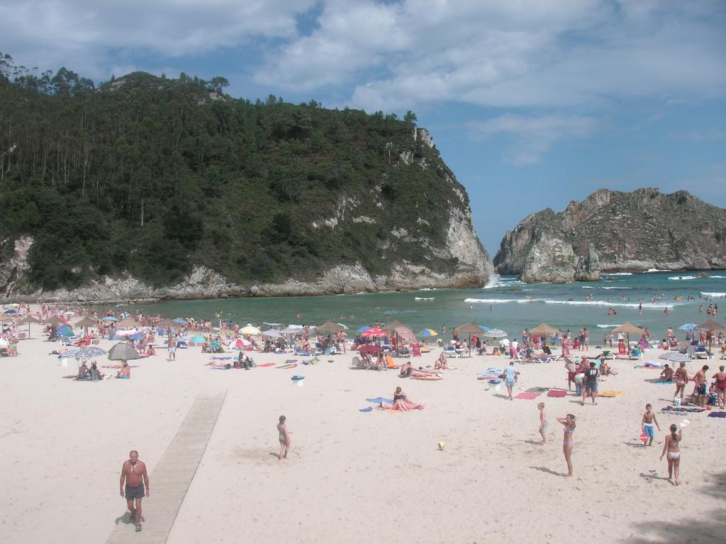 Viviendas De Uso Turistico La Arboleda I Y II Colombres Bilik gambar